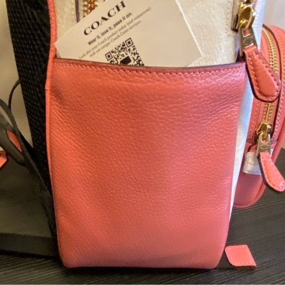 🔖 Coach Backpack - NWT - Picture 7 of 11